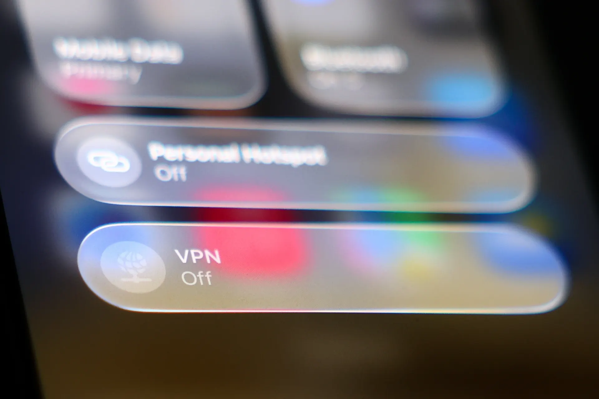 После требований ограничивать доступ через VPN с 15 апреля часть российских площадок вновь стала доступна при включённом VPN не для всех — ситуация остаётся фрагментарной и зависит от конкретного сервиса и VPN.