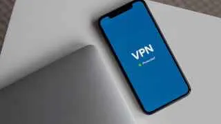 Провайдеры VPN ожидают скорого запрета оплаты своих услуг с российских банковских карт и предупреждают о высоких рисках для долгосрочных подписок на фоне ужесточения контроля над хостингами и дата-центрами.
