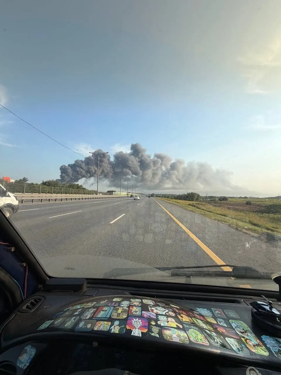 В&nbsp;Чехове беспилотник попал в&nbsp;жилой дом, в&nbsp;Подольске&nbsp;— пожар на&nbsp;складе