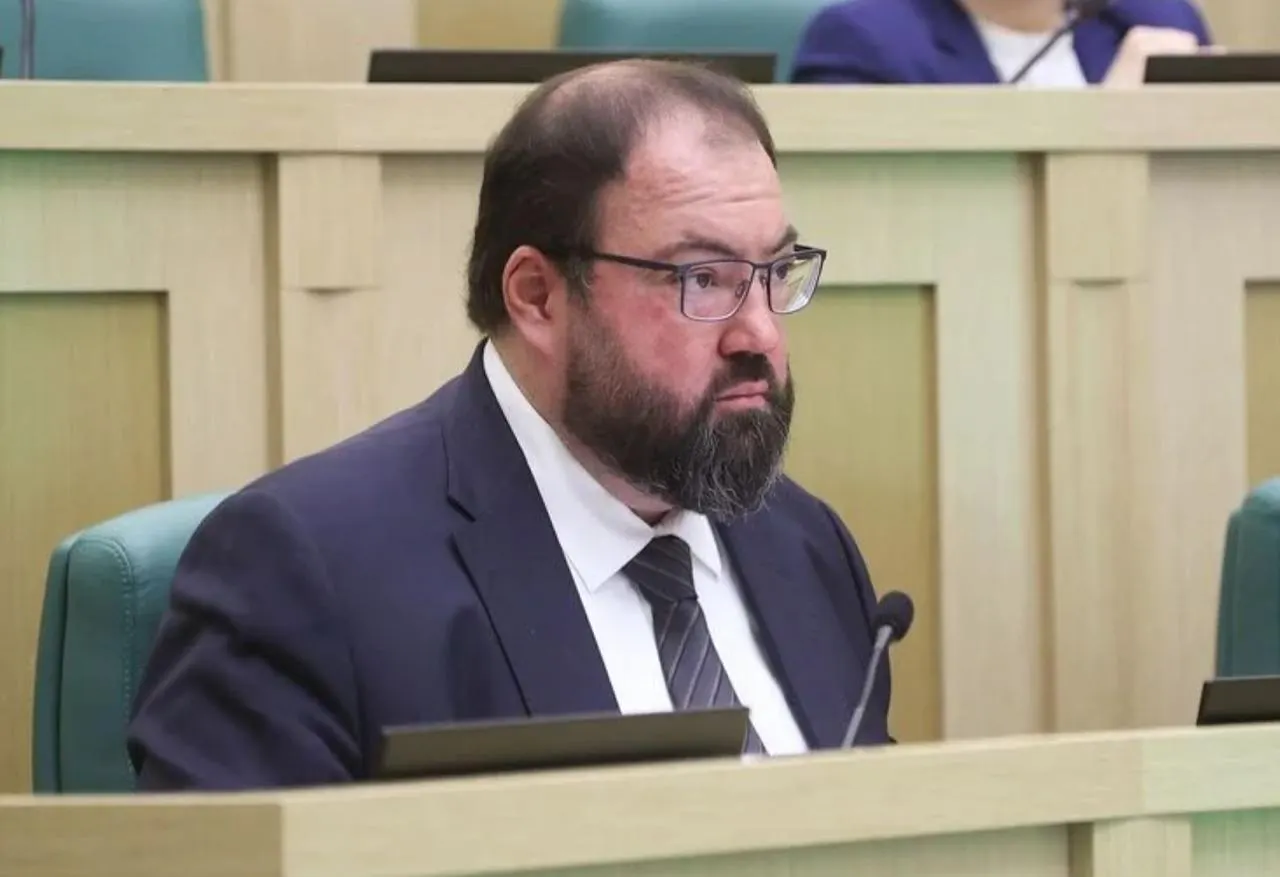 Минцифра и Минобороны обсуждают меры защиты дата‑центров на фоне атак беспилотников на инфраструктуру Яндекса.